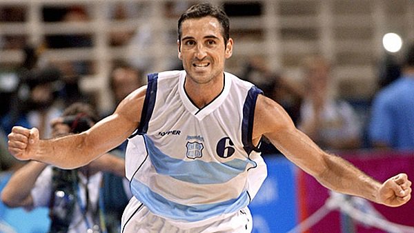 mnuee's tweet photo. @ACBCOM @basketlover El Puma Montecchia https://t.co/UT7eIkQjDt