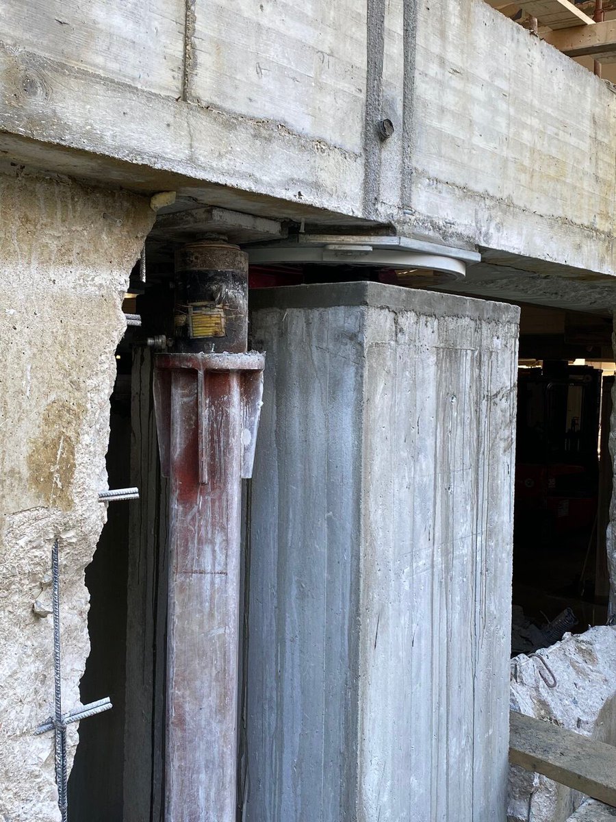 PILLOLE DI CANTIERE
Siamo stati in alcuni #cantieri per i quali la BU Italia di @Freyssinet si è aggiudicata le attività per l’isolamento alla base con dispositivi #sismici.
SITE PILLS
We have been to some #sites for which we did base #isolation with #seismic devices.