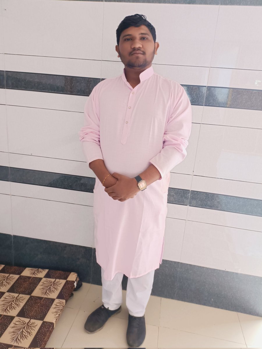 dr_rangpara's tweet photo. આ માણસમાં એક ખરાબી છે"ધર્મેશ"
સીધો સાદો આ માણસ ફુલગુલાબી છે https://t.co/kcwvFQxEbk