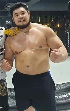 Ruslorc's tweet photo. theres a contestant in Physical 100 that me and ry are simping for bc hes so cute and hot 😳😳😳
his name is Nam Koung-jin https://t.co/SvRk970jds