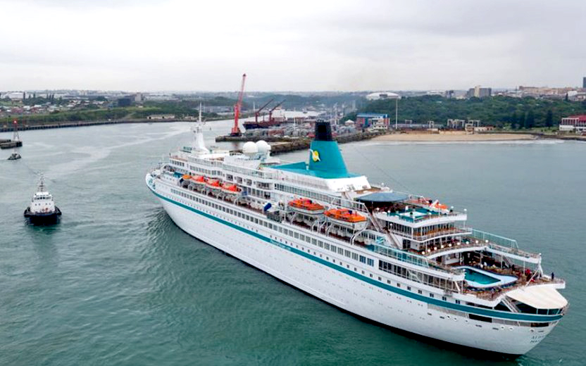 METRO WELCOMES RETURN OF CRUISE LINERS
The Metro is excited at the return of the cruise liners to its shores.  
A total of 18 cruise liners are set to dock at East London Harbour bringing over 20 000 visitors to our city.  This is a sizeable number for the local tourism industry.