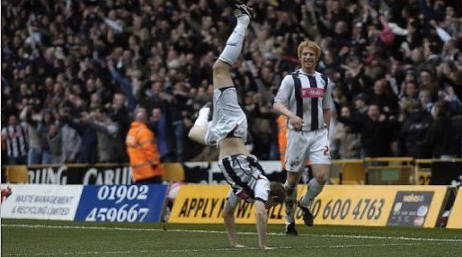 AllAlbionFans's tweet image. On this day 16 years ago, we went to Molineux and beat Wolves 3-0 in the 4th Round of the FA Cup. 

Kamara, Phillips and Gera got the goals on an easy afternoon in Staffordshire as Albion advanced to the next round in front of 5300 Baggies who took over the South Bank.

#WBA