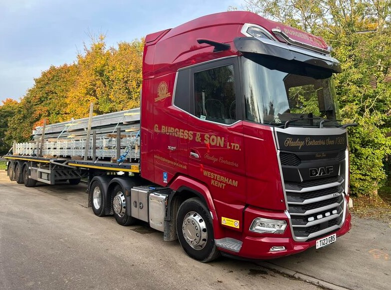 DAF_TURKEY's tweet photo. G.BURGESS & SON LTD. tarafından paylaşılan XG+’ye bir göz atın!
#DAF #DAFTurkey #daftrucksturkey #truck #kamyon #prouddaf #truckers #trucklife #dafdriver #trucklife #truckin #trucking #trucks https://t.co/OjQYB1m17I