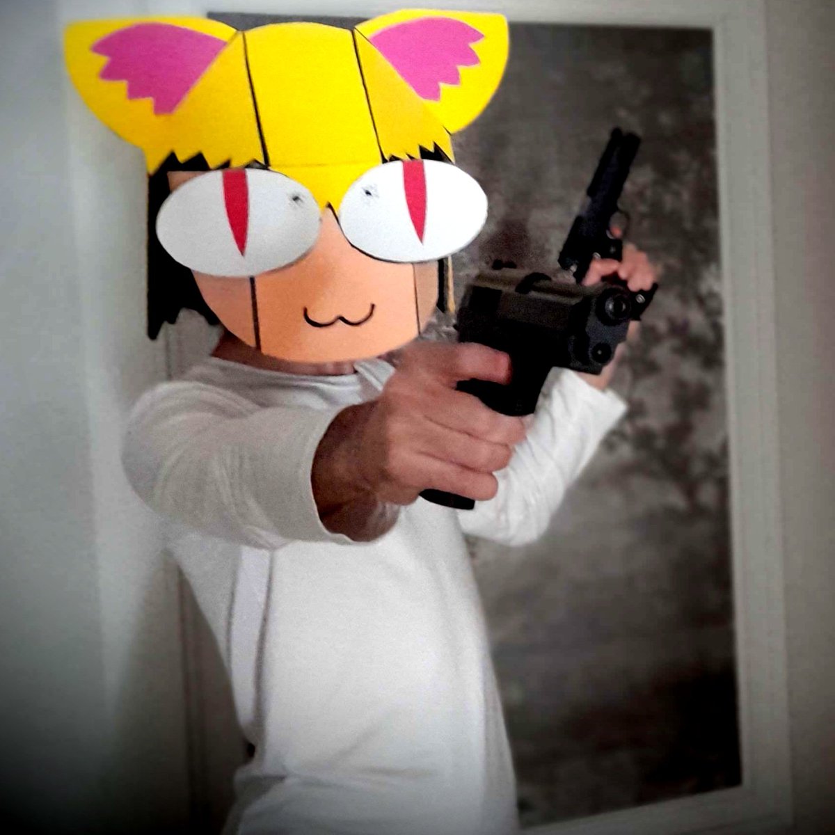 9mmCos's tweet photo. Neco Arc action figures now available at https://t.co/D7hbRK6k3i! It also comes with TWO guns!

#NecoArc #Cosplay #Figure #MeltyBlood https://t.co/xRBrISb75F