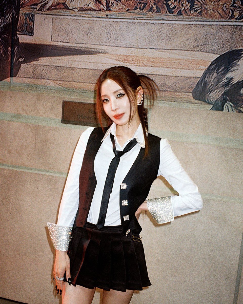 gotstgrm's tweet photo. [INSTAGRAM POST]

GOT the beat 'Stamp On It' MV Behind Photos🙂❤️‍🔥

#GirlsOnTop #GOT #걸스온탑
#G[...]
https://t.co/Jni1vupZfX

@GirlsOnTop_SM #GirlsOnTop #걸스온탑 #GOT_the_beat 
230128 · 16:07:32 KST https://t.co/EmsfcBWxfk