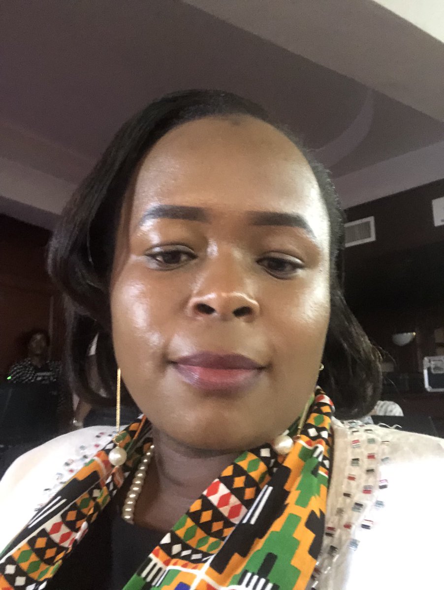 winniekamicha1's tweet photo. Congratulations Winnie #ileadGrad2023 https://t.co/FnSPotK5dE