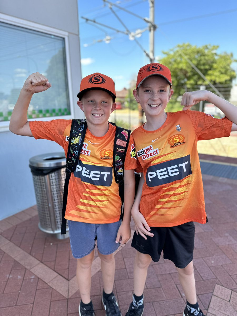 MarkRWallace's tweet photo. #madetough go scorchers https://t.co/ScaLaERJzr
