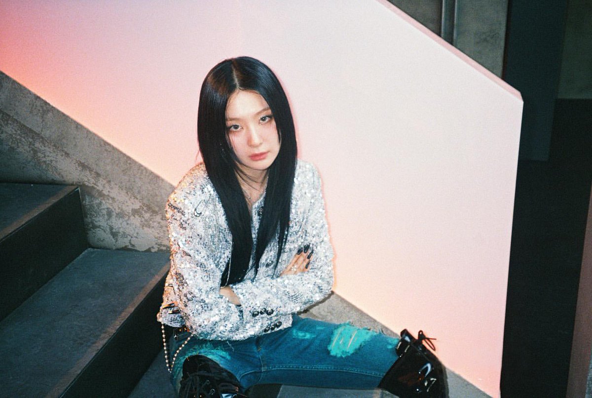 gotstgrm's tweet photo. [INSTAGRAM POST] - 3P

GOT the beat 'Stamp On It' MV Behind Photos🙂❤️‍🔥

#GirlsOnTop #GOT #걸스온탑
#G[...]
https://t.co/MKu5RWsY5w

@GirlsOnTop_SM #GirlsOnTop #걸스온탑 #GOT_the_beat 
230128 · 16:12:25 KST https://t.co/dOqZCwx739