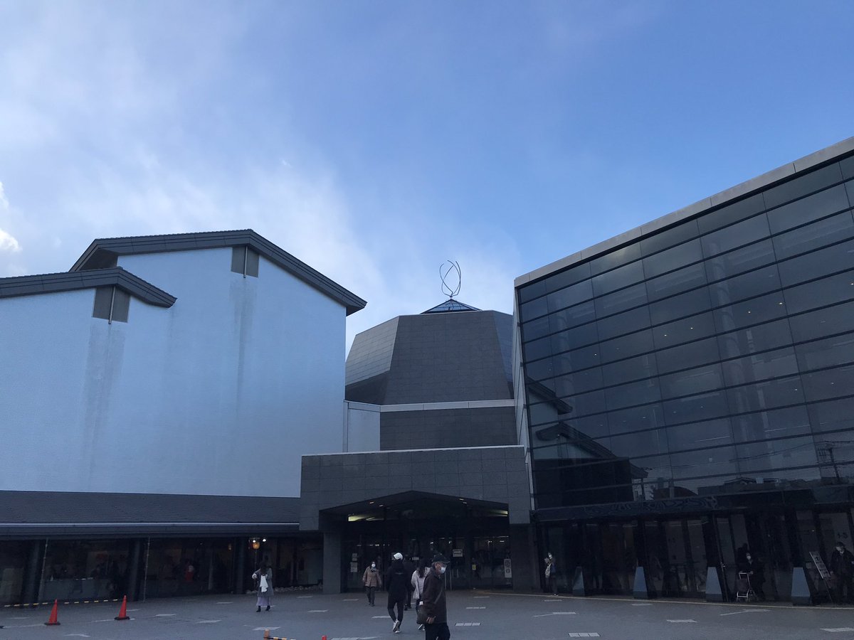 府中の森芸術劇場に来ました。 https://t.co/lw9J32TJ4y