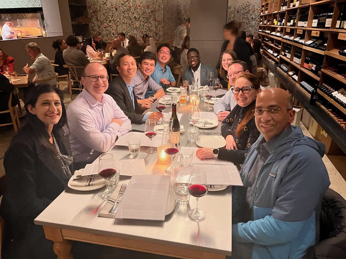 JL_WilliamsMD's tweet photo. Love this crew - always a good time when we get together! #nchheart #drawingcircles #fellowalum #whycmr #pchd 
@anudodejamd @DrSimonLee1 https://t.co/weEyyECwY4