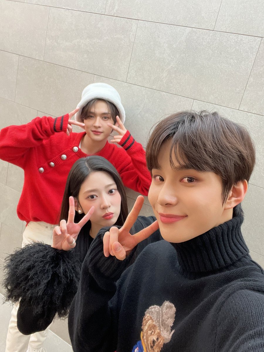 zungwooyas's tweet photo. 민주야 수고했어 🥲
#민주공주_참잘했어요 https://t.co/B8Gh2rZACS