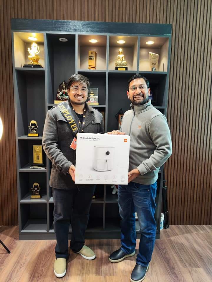 Forward thinkers don't copy.They don't compete- they create.They also don't look at what others have done
- The 10X Rule #grantcardone
Congratulations @bimal_tigris for being awarded the #employeeoftheyear 2022 here at #XiaomiNepal
Blessed to have a team of rockstars #teamwork