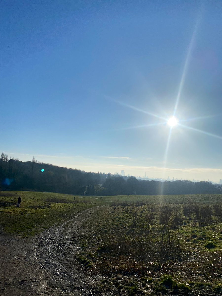 JamesBarker82's tweet photo. I’ve run 68 miles this month for my @LondonMarathon training. Todays run was hard and I’m knackered. But the views have been pretty so far. I’m raising money for @NSPCC &amp; all donations welcome: https://t.co/twBoKS0LA3 #londonmarathon https://t.co/2q1iiCp6fl