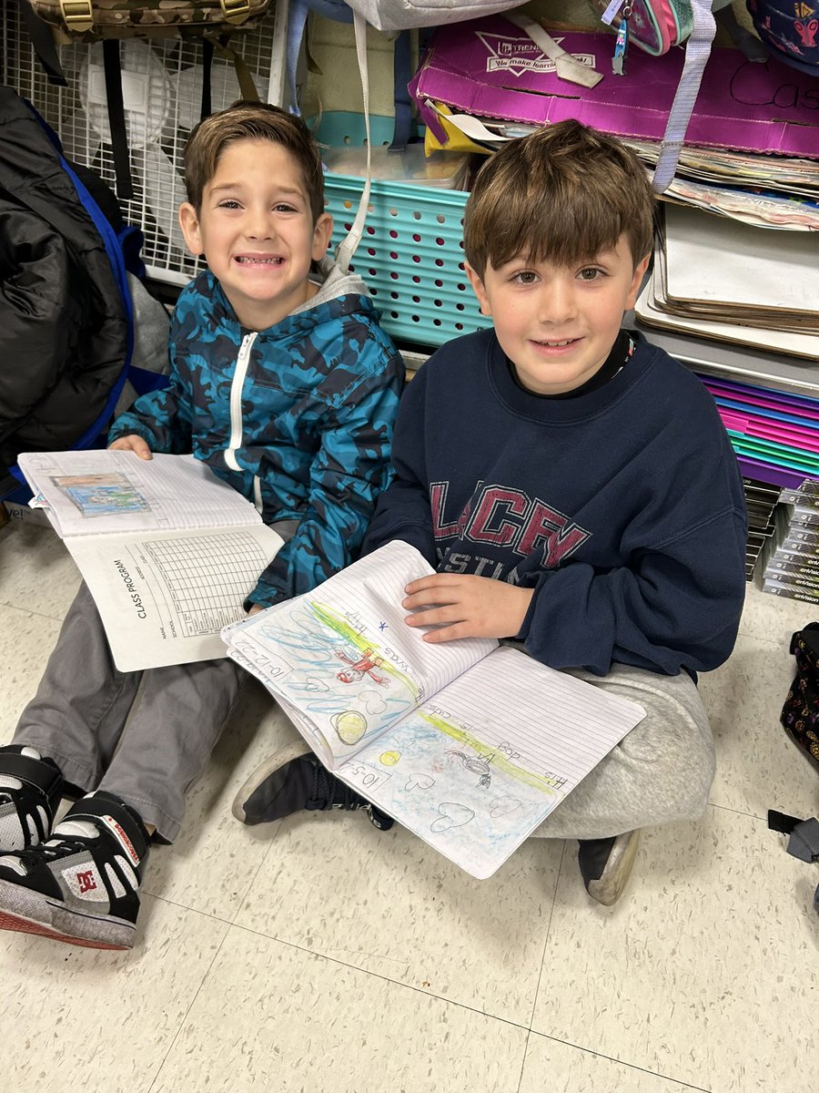 Mrs_Casaletto's tweet photo. We love sharing our journal writing with friends! ✏️ @CCSPrincipal #laceypop #ccspride #firstgradeisthebestgrade https://t.co/QVh6eTa849