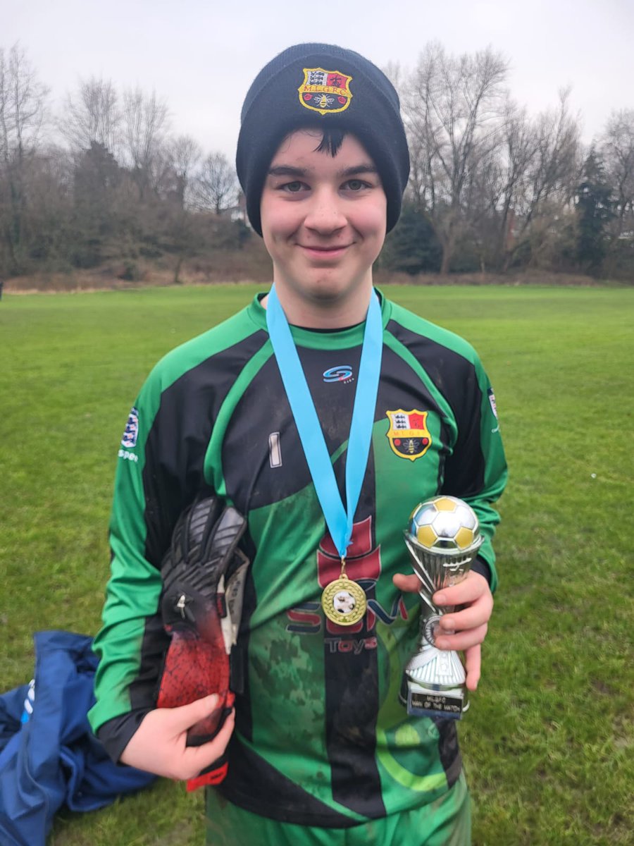 AdamAheale's tweet photo. First game back with his new @Just_4_keepers gloves and he gets MOTM 👏🏆 #goalkeeper #grassrootsfootball #J4K #mlgfc https://t.co/sNeDogTSeX