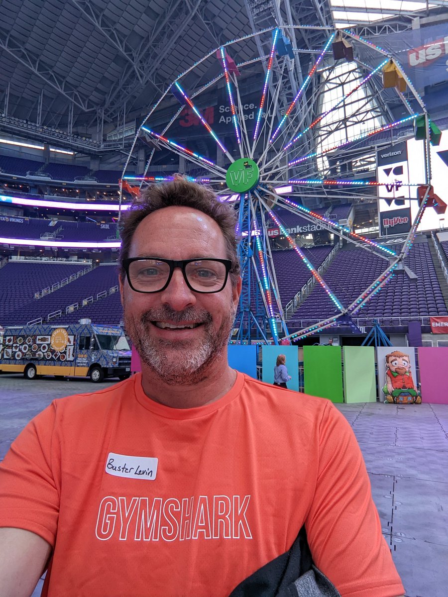busterlevin's tweet photo. Memory shared by Google this AM.😁💜🥷 @garyvee @veecon @veefriends
#firstinlineguy #TenaciousB #seeyouatveecon https://t.co/T7dYqouiMl