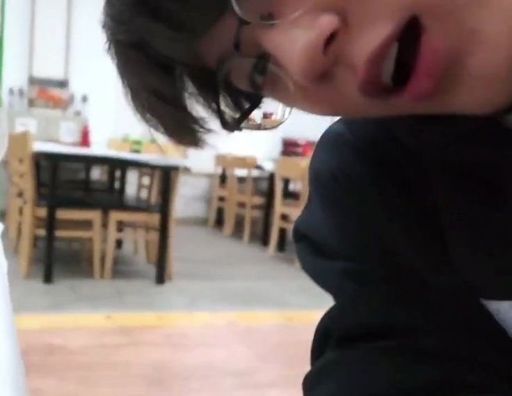 wumxmxrx's tweet image. ꕁ asked.kr/hyxnchae
푸슝. . 넘 어렵구. . 귀찮구. . 
현스크를 만들엇어요 연락 주시길 ㅎ.ㅎ ~ ♡