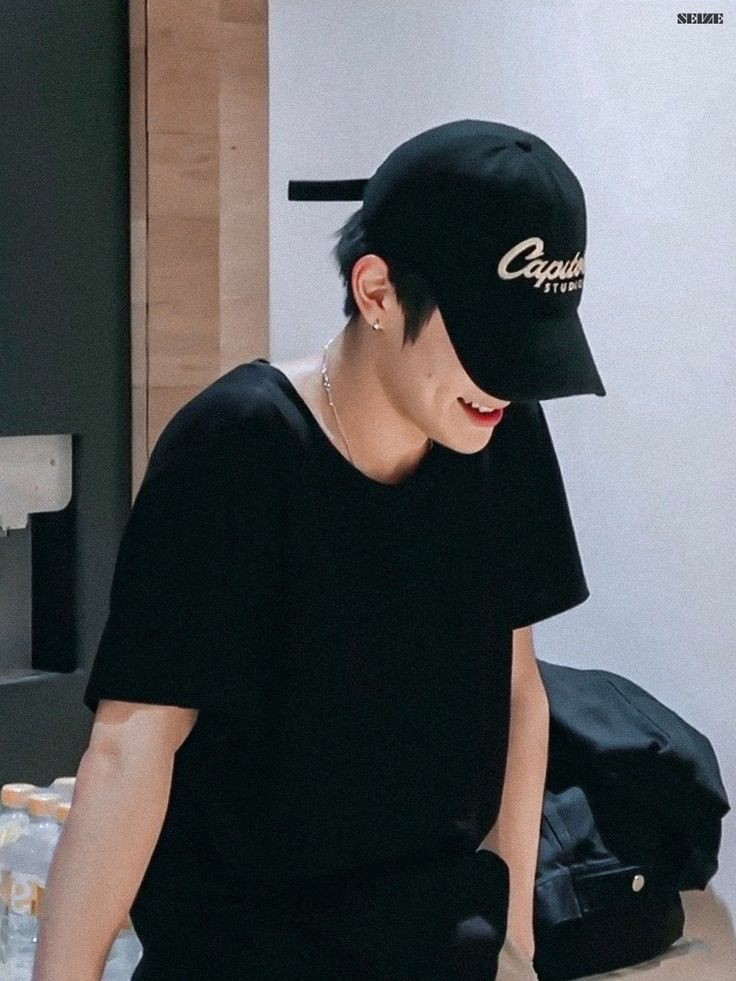 alumni nyebelin

; jung jaehyun few tweets au, lemoonilovee