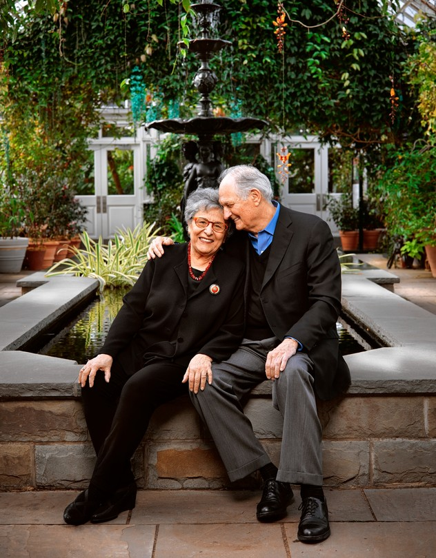 kaytaylorrea's tweet photo. Happy 87th birthday to Alan Alda, who has one of my all-time favorite irl meet-cutes. He and Arlene Weiss met when they went to party during college and were the only two people still willing to eat the rum cake after it fell on the floor.

They've been married for 65 years. https://t.co/rgZt4i7SW9