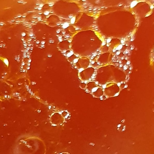 nelocrespo's tweet photo. #NosMiran #EstánAhí #Pareidolia #Beholders #VeoCaras
Este observante apareció en el aliño de una ensalada de la amiga Esther Palancar. Seguramente estuvo allí al acecho durante toda la comida.
Tened cuidado. Están ahí y nos miran. https://t.co/xzj7fvkoaJ