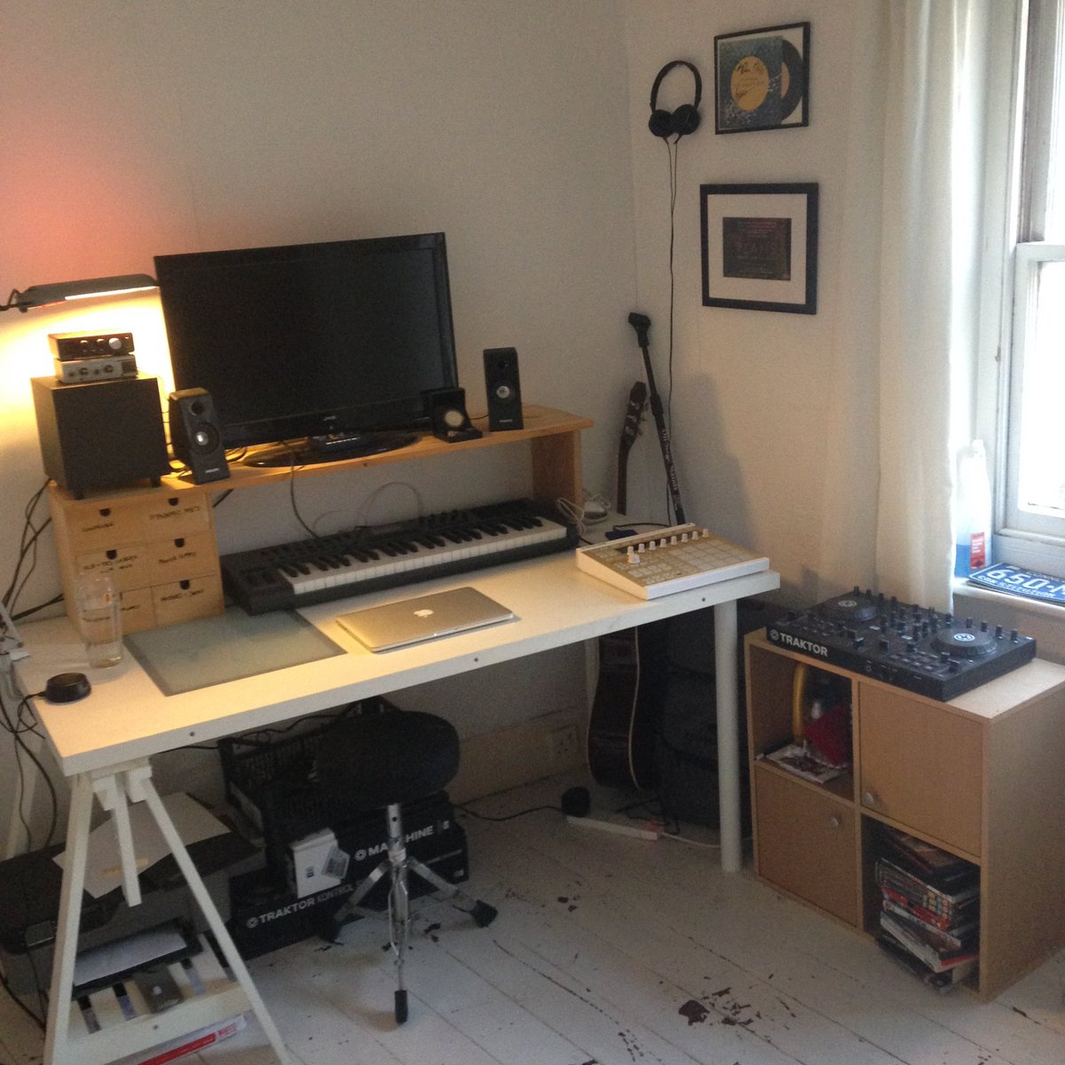 SamiCapaldi's tweet image. Taking a moment to appreciate where I started when I started creating my studio back in 2013 to where I’m at now 😍 it’s not by any means a professional studio but it’s my little space and it’s a vibe 💜 #producerlife #HouseMusicAllLifeLong