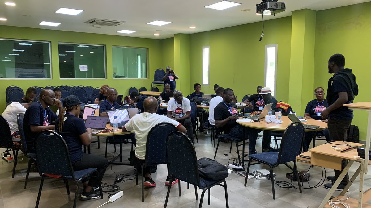 Wikimedia_CIV's tweet photo. #WikickOff23 - journée d’apprentissage
 « Financement des projets @Wikimedia »
Atelier animé par @DonatienKangah. https://t.co/vqACBxzFSt