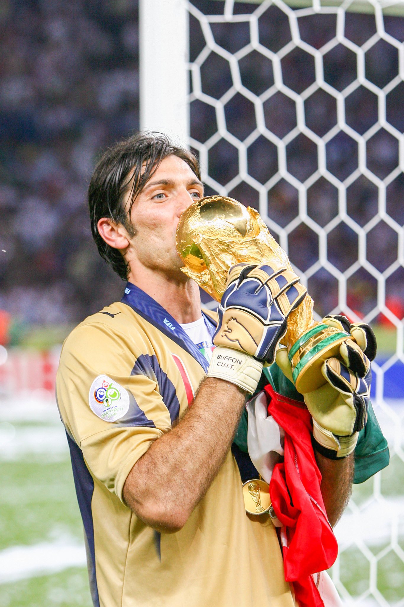 Happy birthday to Gianluigi Buffon for his 45th birthday!    