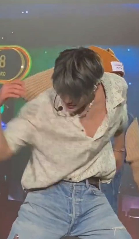 the813Degrees's tweet image. เว่อมากเสี่ย