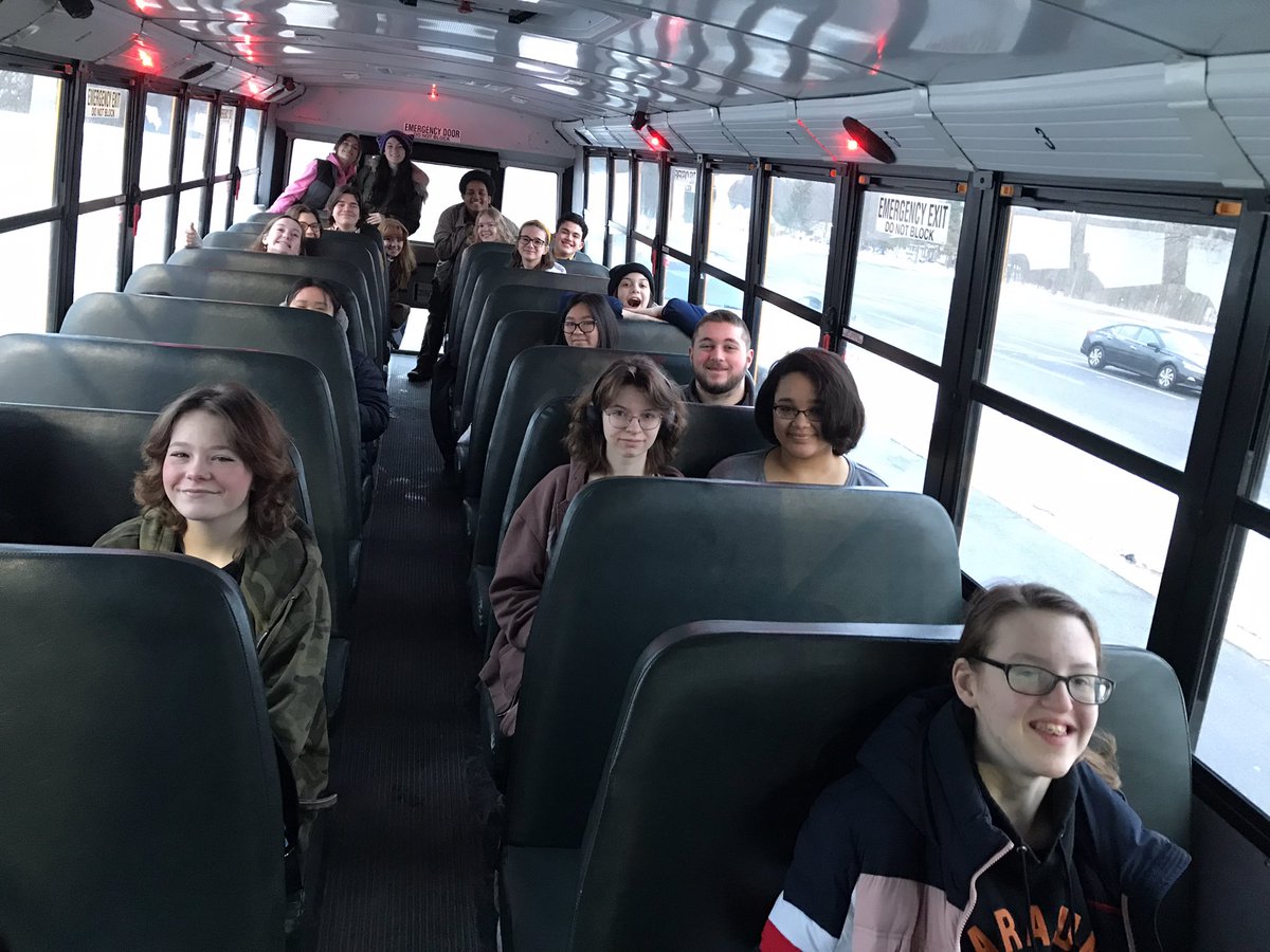 JenkinsJokes's tweet photo. 20 SHS theatre students are en route to the NE Ohio Thespians Conference! #NEOThesConf23 https://t.co/GHU2fU0kdw