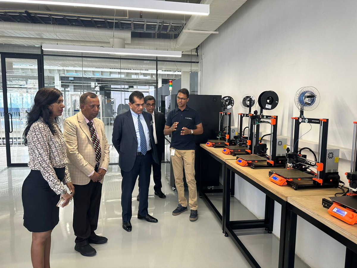 SomParkashBJP's tweet photo. Visited T-Hub (Technology Hub) with G20 Sherpa Shri @amitabhk87 Ji, in Hyderabad. 

As a premier innovation hub &amp; ecosystem enabler, T-Hub is building a future-ready innovation ecosystem.
@PMOIndia @CimGOI  @g20org https://t.co/PDugufbHwY