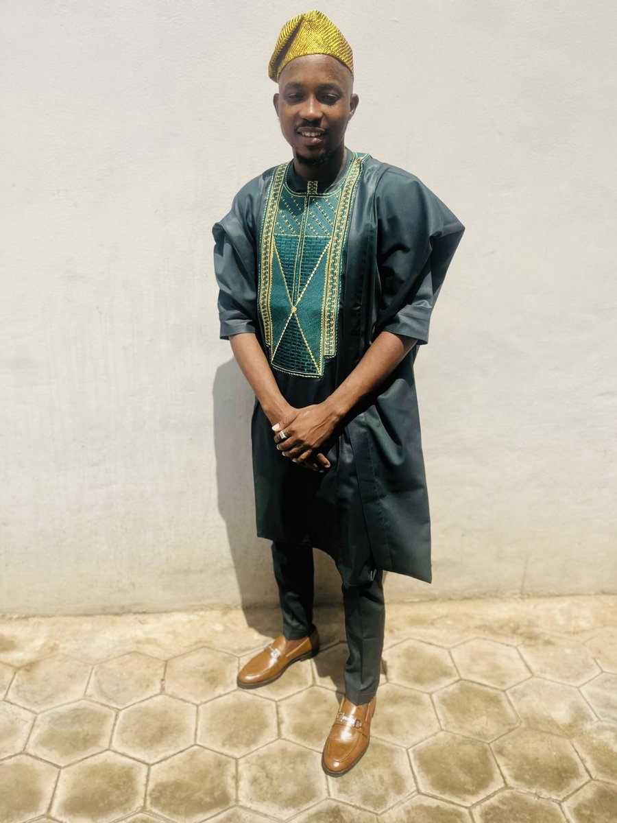 didifooty's tweet photo. Today we have Hon, Yussuf Currency of the 9th Assemble Oyo state  and @tunde_osho Olowo Eko Crypto repping the brand 👞..Why havent u patronize Us ?please help us Rt https://t.co/stDRiPVRNh