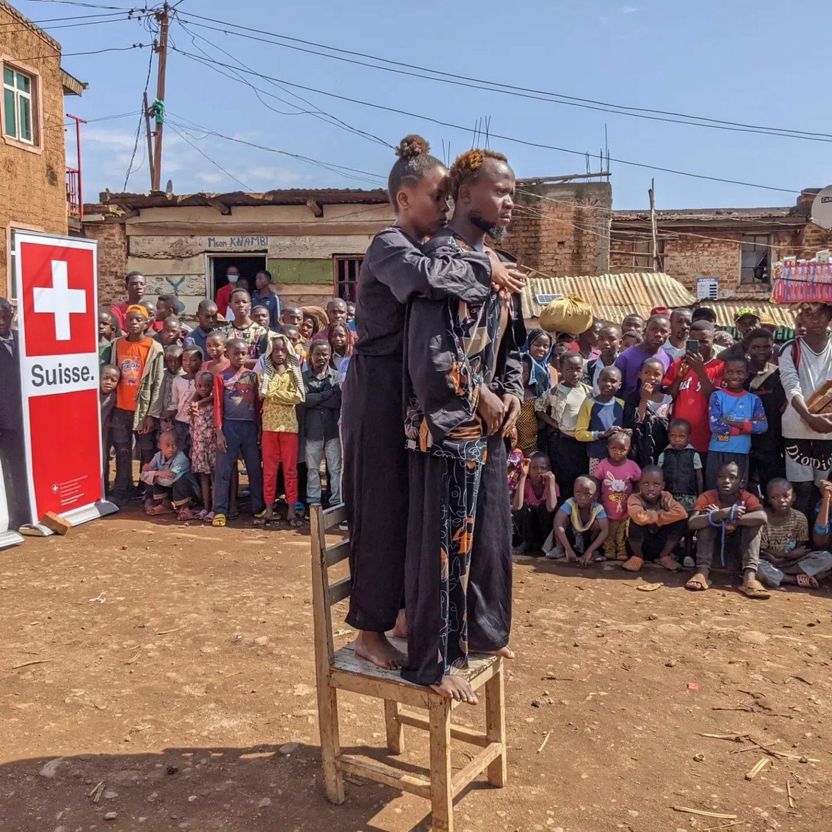 CultureIna's tweet photo. Retour en image du spectacle "Ndi..." de @Inaculture qui représente le @Burundi à la RCGL à @Bukavu 

Merci 🙏🏽 encore à @IFBurundi  @IFBukavu @MotArt @Bujasanstabou et toute les personnes qui nous soutiennent de loins ou de prêt ☺️ https://t.co/EtbZMwOJUc