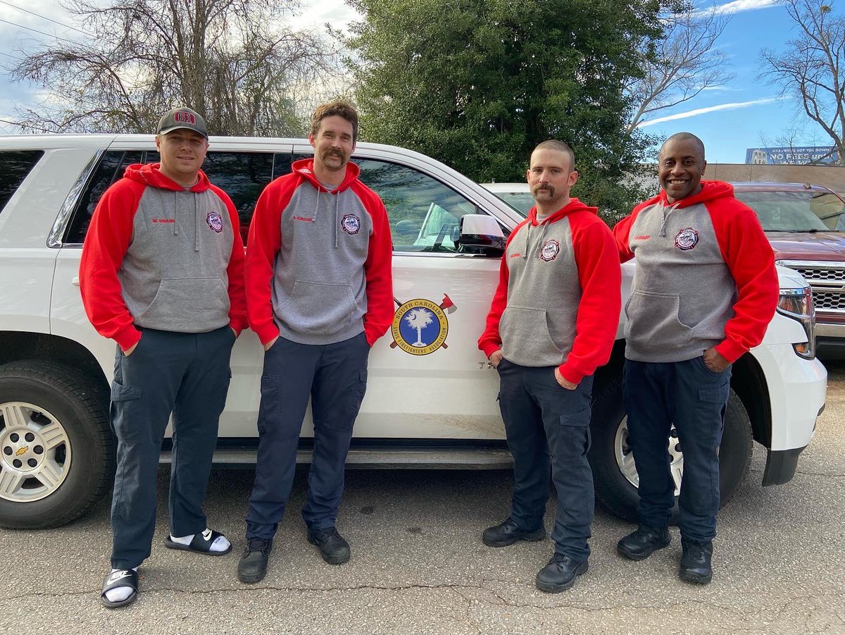 scfirefighters's tweet photo. One of the best parts about FSIC is seeing members from all around the state come together to train + share knowledge. South Carolina is blessed with the best! 👩‍🚒 https://t.co/MlCnXUMZXV