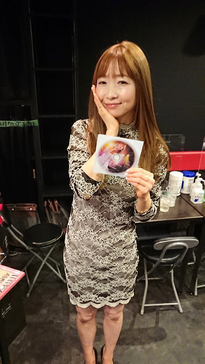 tsuchimaruboy's tweet photo. あーみたんのライブ観覧数は、123回目(歴代6位)で連続参戦は41回継続中!。#天由実 #あーみたん #Birthdayワンマンライブ #一夜限りの定期ライブ #B_flat @min_ayu_min118 2023年1月28日の画像、天由実(あーみたん) ①~④、東梅田B-flat! https://t.co/xce9V6NQd3