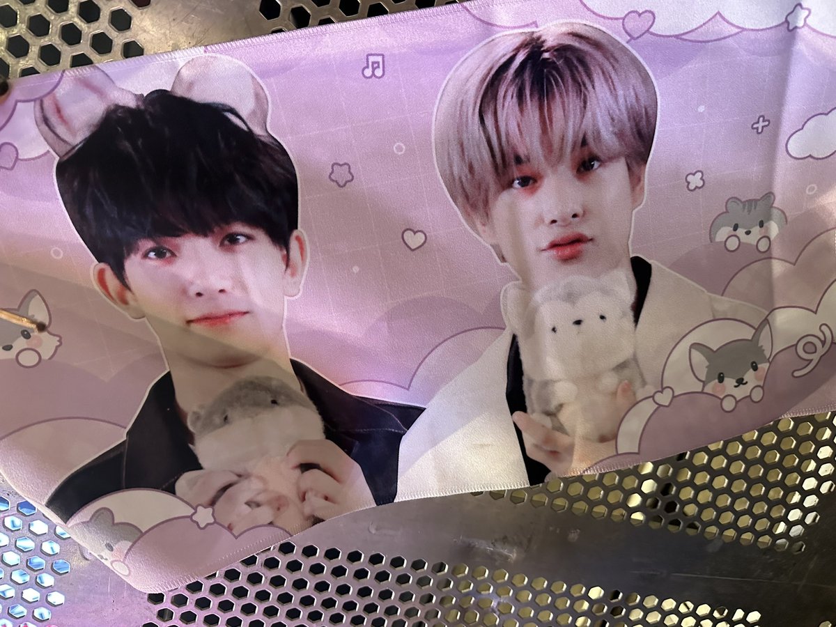 HJ25th's tweet photo. HEESEUNG'S REACTION ON HEEJAKE BANNER 😭

#MANIFESTO_IN_BANGKOK
https://t.co/QmXwbwsOcd