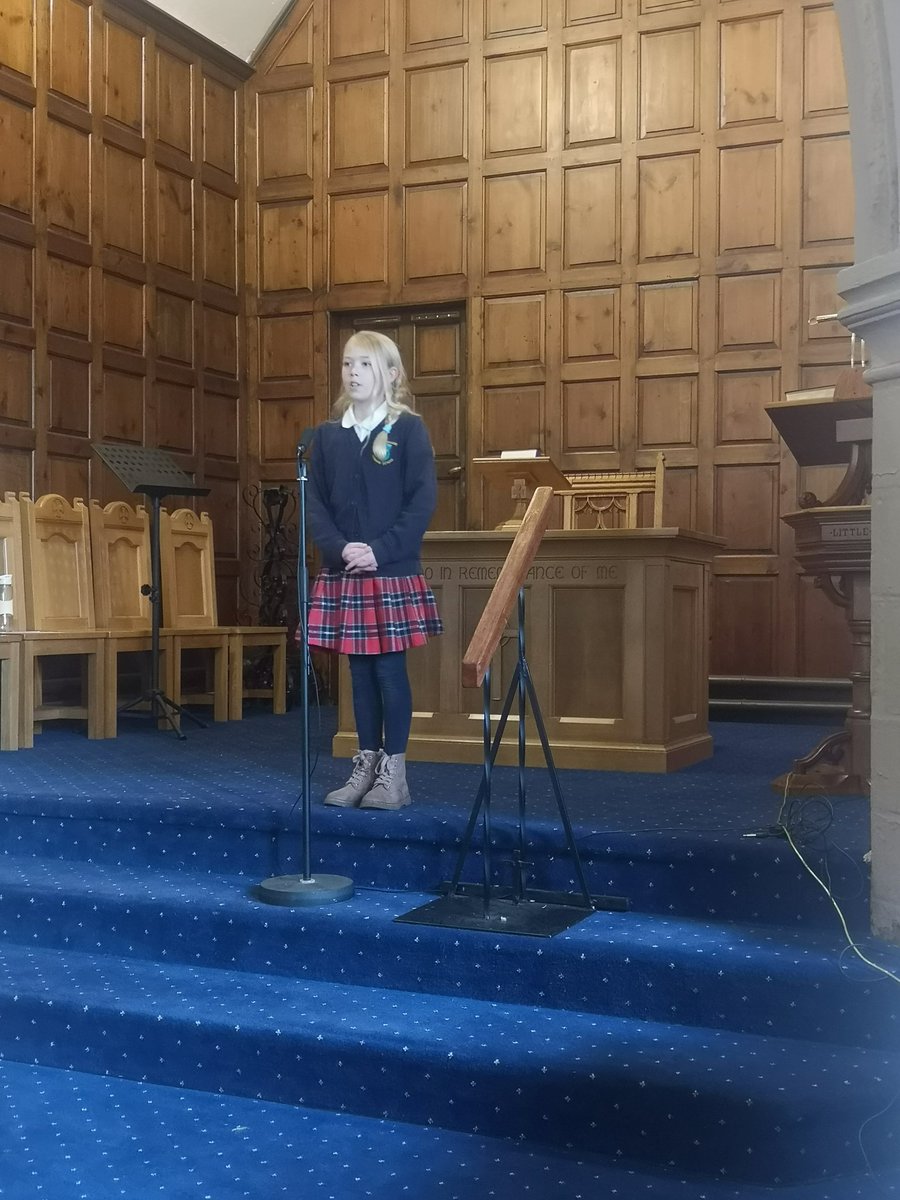AuchterhousePS's tweet photo. A wee Scottish afternoon full of poetry and songs to finish off the week. 🎶
#uncrc
#restplaycultureandarts
#aimsofeducation 
#teamauchterhouselearningtogether https://t.co/N0piPcB359