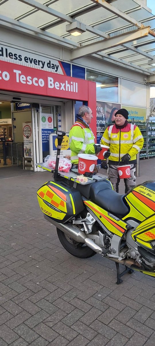 @SERV_Sussex up and collecting at Tesco Bexhill-on-Sea so come on by! @fentonstevens @m1cksacc @zara_percy @DrSimonCook1 @RhysMorganLab @Russellcrowuk @Nikikgray @Liminalt18 @52marathonman @DrNShenker @Stephen_Curry @CemeteryClub
