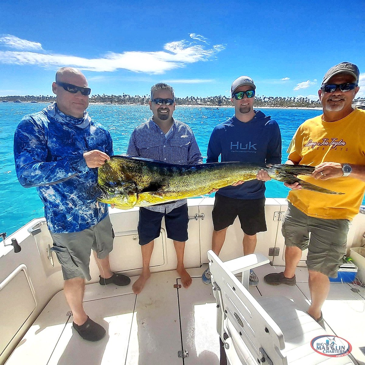 bigmarlinchart's tweet photo. Big One on aboard! Mahi Mahi Bull afternoon fishing charter in Punta Cana the boat "Gone Dog" 37' #fishinginDominicanRepublic #FishingPuntaCana #puntacanafishing  #FishingBavaro #dominicanrepublic #deepseafishingpuntacana #puntacana2023 #HardRockPuntaCana https://t.co/rrIjJA5GsC