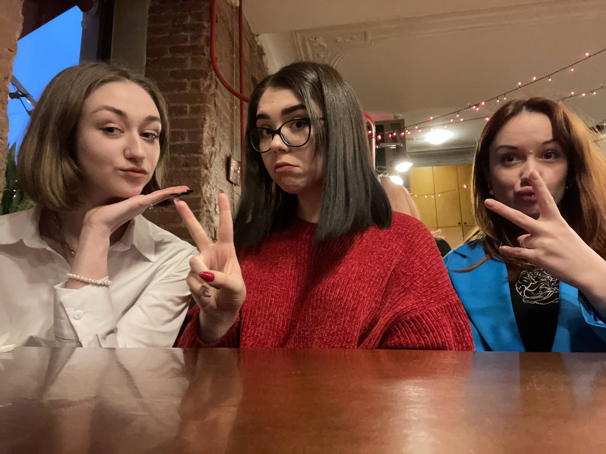 Iampeterstarker's tweet photo. Встреча с легендами @irkapotter и @cherryellam , люблю этих дам ❣️ https://t.co/mXI5zppYWu