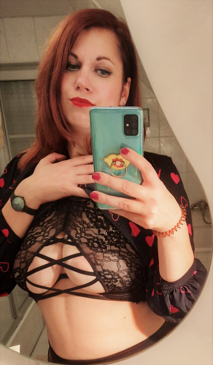 sextreff69's tweet photo. Bin ich mit 36 noch fickbar? https://t.co/b2lrQOZvZ2