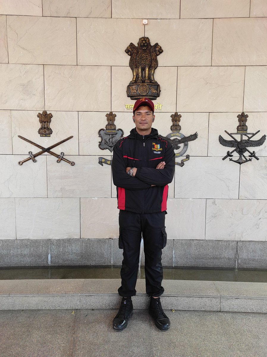 RISHABHSINGHSU4's tweet photo. #AtmanirbharBharat ka Salt se Software ka Safar #nccke75varsh
22/01/2023 @NCC_Dte_Gujarat
 #NCCJawamotorcycleRally team visit #nationalwarmemorial 
शहीदों को नमन🙏🏻
@adgpi 
@PMOIndia 
@ArvindKapoorTYG 
@CMOGuj 
@HQ_DG_NCC 
@ncc_rj_ 
@jawamotorcycles 
@NCCDteRajasthan https://t.co/H3wjGG49u4