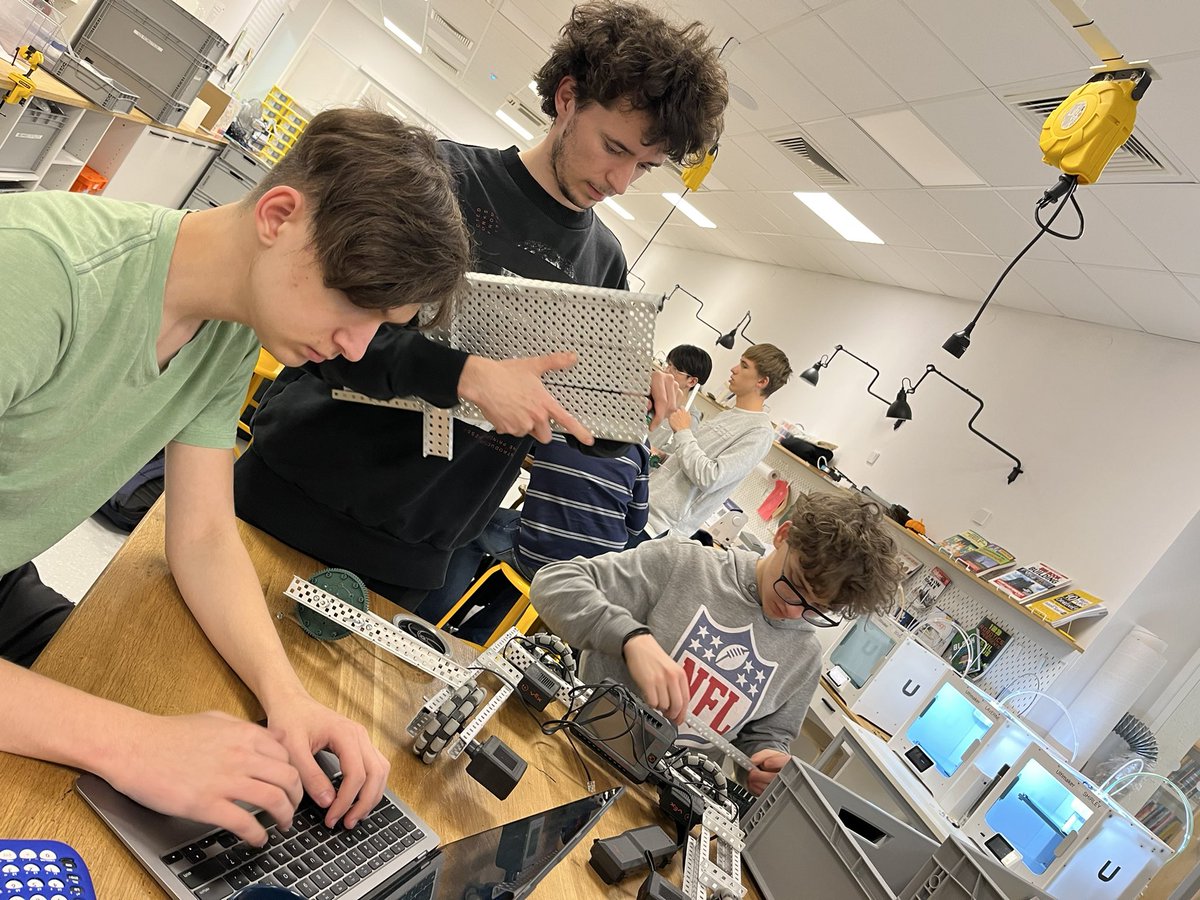 IspRobotics's tweet image. Focused work during our Saturday sessions
#robotics #saturday #saturdaymood #session #vex #vexrobotics #vexroboticscompetition #vexrobotics2023 #revrobotics #rev #firstrobotics #focused #hardwork #hardworkpaysoffs #nfl #roboticsengineering #roboticschallenge #roboticsclub #apple