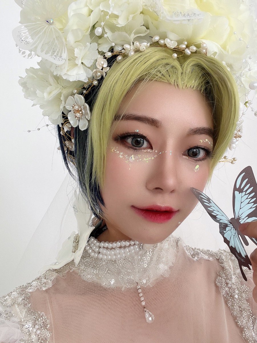 jieun_coser's tweet image. 🥹🥹🦋 정말정말 찍고싶었던거 사월님이 다 찍어줌 짱~~~~🥹👍👍✨✨🦋