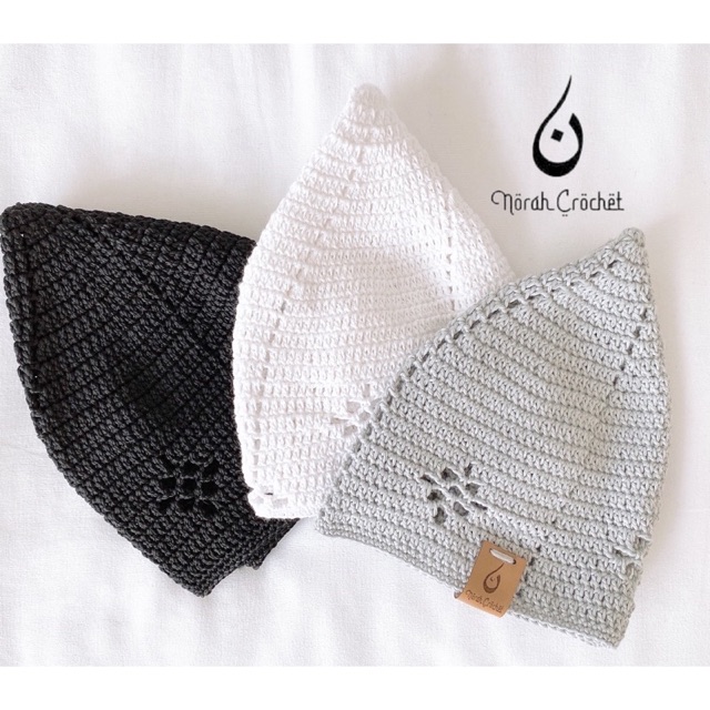 I'm selling Kopiah Kait plain Hitam Putih Cott... for RM25.00. Get it on Shopee now! shopee.com.my/norahcrochet/2… #ShopeeMY