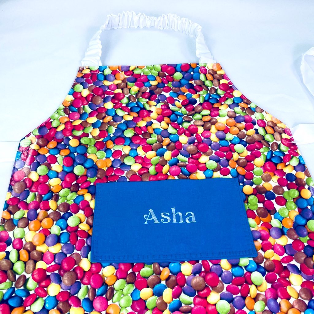 Babahoot4kids's tweet photo. Half term approaching
Get your pvc aprons for messy play.
Optional cotton embroidered pocket.
See more at Babahoot,com , my ETSY shop
#Babahoot #UKGiftHour #aples #handmade #messyplay #pvcapron #personalised #HalfTerm #etsyshop https://t.co/z7jedJIKf0
