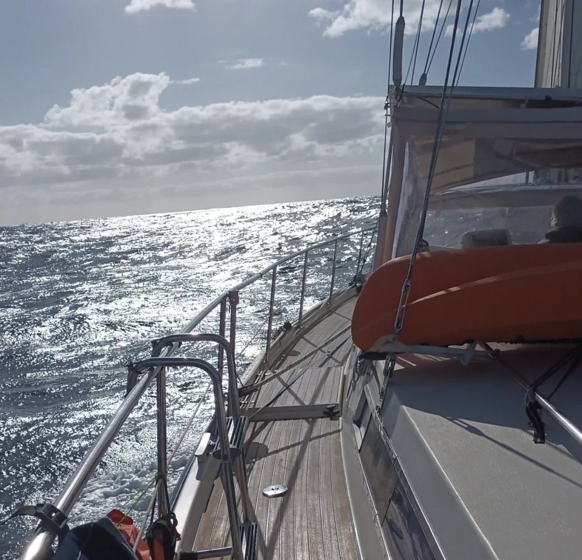 turntostarboard's tweet image. A team of T2S veterans are currently undertaking an exciting voyage from the Canary Islands to Grenada in the Caribbean. We are tracking their progress with interest and wishing them safe passage. #fairwinds #sailingveterans #adventure