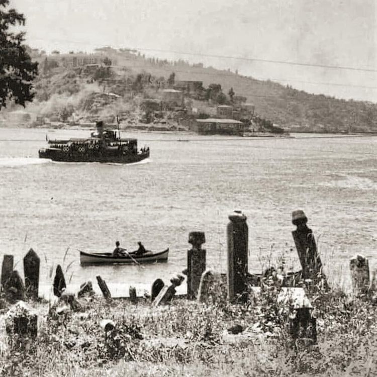 hsntarih's tweet photo. 📸  İstanbul Aşiyan Mezarlığı, 

🗓 1930'lu yıllar

#tarih #history #istanbul https://t.co/0fi1LIani3