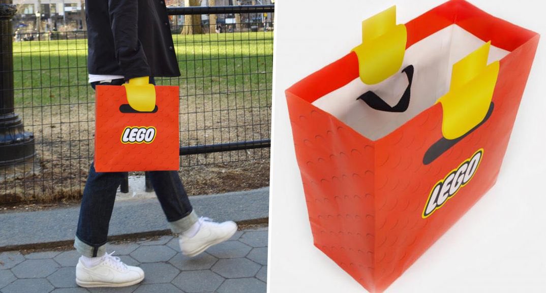 Whoever designed these LEGO bags deserves a pay rise.

#InternationalLegoDay