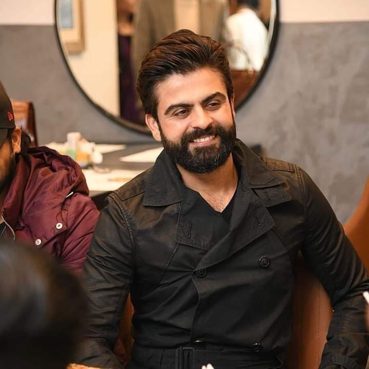 FahadAli_Faadii's tweet photo. Behind this smile there is a lot of pain 🥺💔😭
#AhmadShahzad #InjusticeWithAS #PSL8 https://t.co/vCoW6856qk