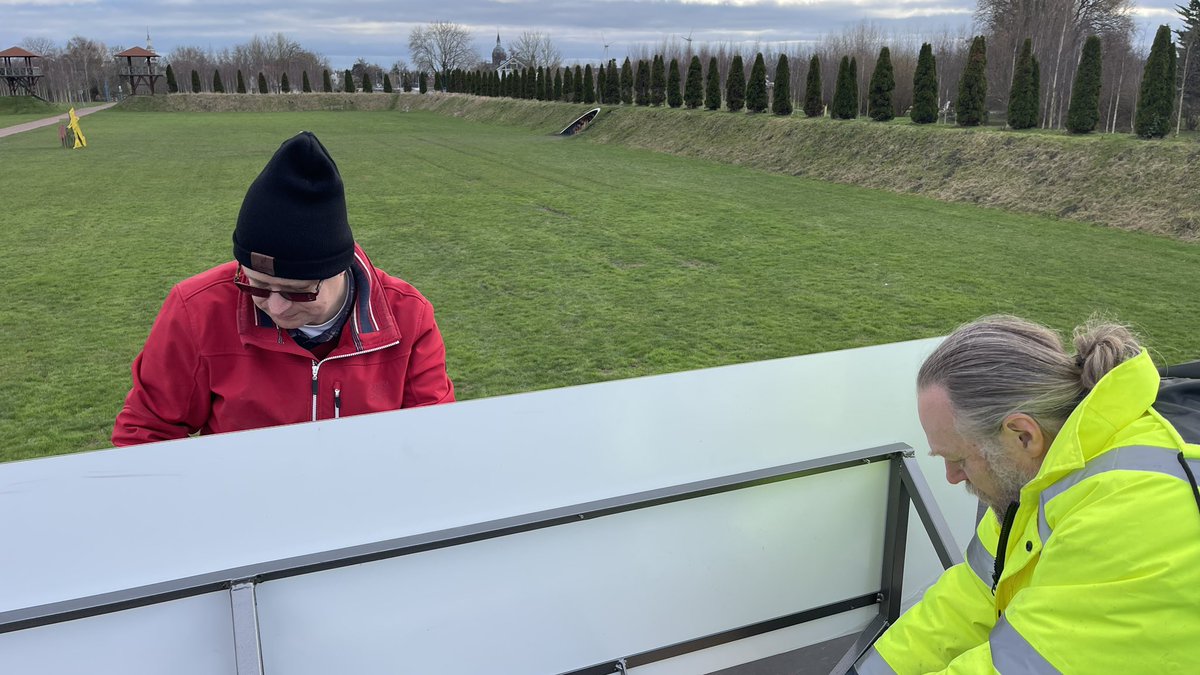 LimesNL (@limesnl) on Twitter photo Prijs winnen? Voor de eerste 5 Limes-fans die de voorkant van dit bord fotograferen en plaatsen op twitter met <a href="/LimesNL/">LimesNL</a> en @RomeinseLimesNL als tag. Prijs is boek: Romeinse helmen van Nederland. Waar oh waar is dit?  hazenbergarcheologie.nl/shop/romeinse-…  @RomeinenNU Prijs winnen? Voor de eerste 5 Limes-fans die de voorkant van dit bord fotograferen en plaatsen op twitter met <a href="/LimesNL/">LimesNL</a> en @RomeinseLimesNL als tag. Prijs is boek: Romeinse helmen van Nederland. Waar oh waar is dit?  hazenbergarcheologie.nl/shop/romeinse-…  @RomeinenNU